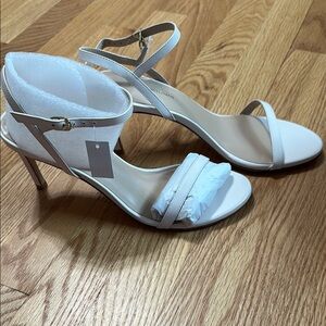 Stuart Weitzman Elegant Cream Strappy Heels